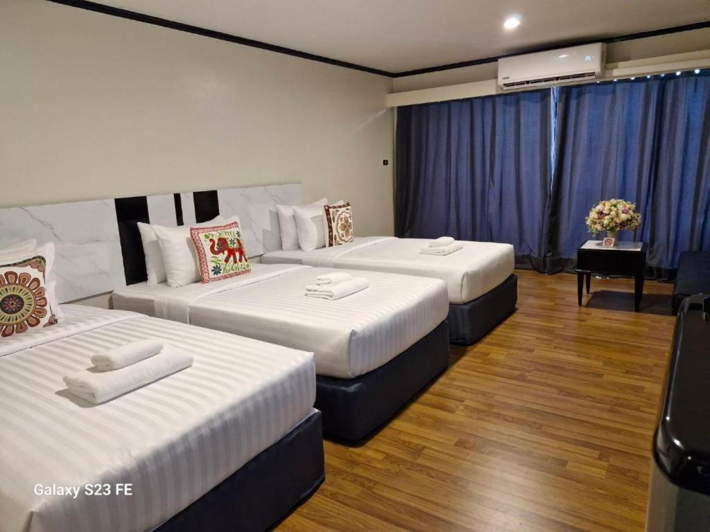Town In Town Gardent Resort Bangkok Eksteriør bilde